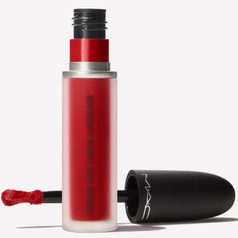 (LGSF) NEW MAC Powder Kiss Liquid Lipcolour *HAUTE PANTS* / 0.17 oz / New In Box